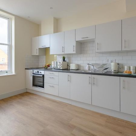 Hereford City Centre - Apartment 7, Isabella House - Modern Apartment In The Heart Of The City - Sleeps 2 Guests - Hosted By Rentmyhouse Exterior photo