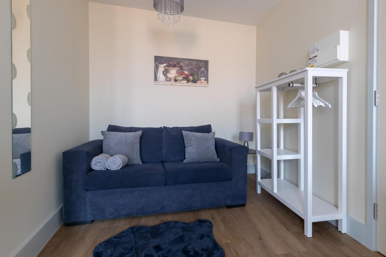 Hereford City Centre - Apartment 7, Isabella House - Modern Apartment In The Heart Of The City - Sleeps 2 Guests - Hosted By Rentmyhouse Exterior photo